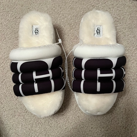 Brand New UGG slip on shoes black/whitish cream size 6 No box - Picture 1 of 5